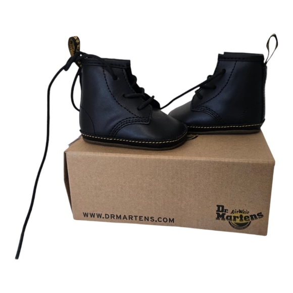 Doc Martens Auburn Newborn Leather Booties - Picture 3 of 4